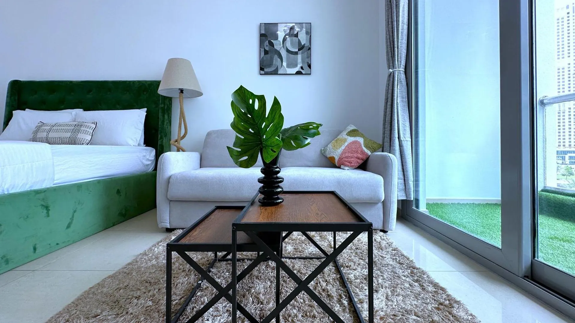 Luxury Studio W Marina View & New Furnishings For 4 Pax دبي